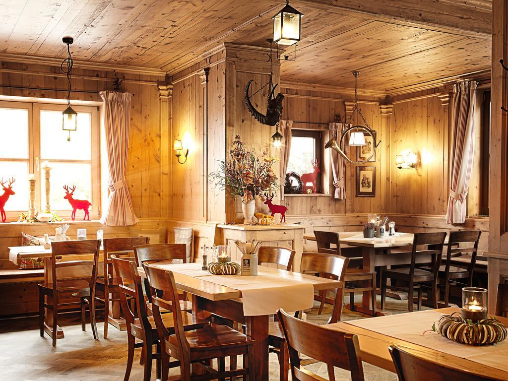 Die Post Landgasthof Aufkirchen แบร์ก อัม ชตาร์นแบร์เกอร์เซ ภายนอก รูปภาพ